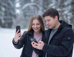 молодая пара ии