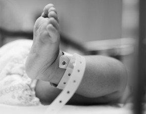 Новорожденный ребенок 