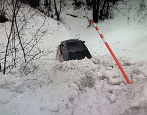 Разбившийся автомобиль