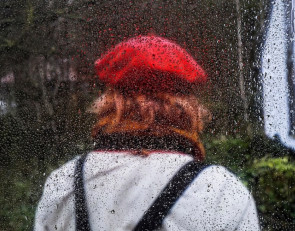 Девушка осенью