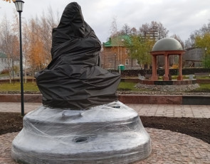 Памятник Федосовой