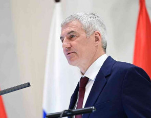 Артур Парфенчиков во время выступления 17.04