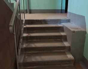 Подьезд многоэтажки