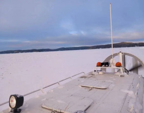 поиски пропавшего на озере