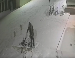 человек с велосипедом