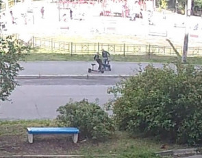 Самокатчик в Петрозаводске