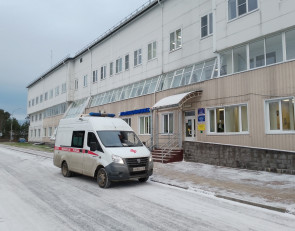 скорая у больницы