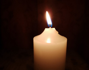 горящая свеча