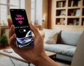 телевон с надписью на дисплее VoWiFi 
