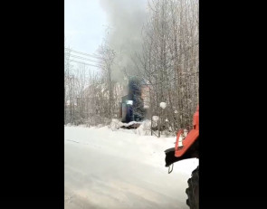 горящий трансформатор