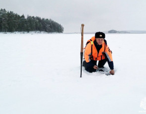 Инспекторы замерили лед