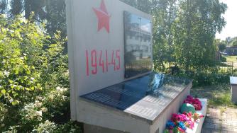 Воинское захоронение в Крошнозере