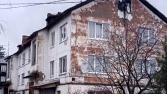 Дом с леопардовыми стенами