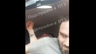 пассажир напал на водителя такси