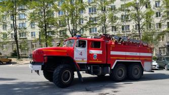 пожарная машина на улице петрозаводска
