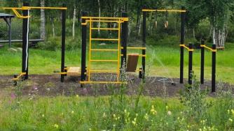 Новые тренажеры на спортплощадке в Крошнозере