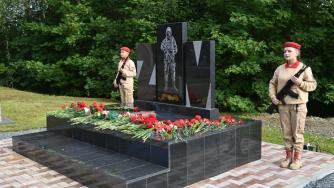 памятник бойцам СВО в Беломорске
