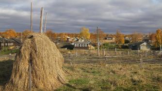 Осенний сельский пейзаж в Карелии