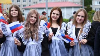 старшеклассницы