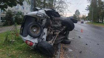 разбитое авто после дтп