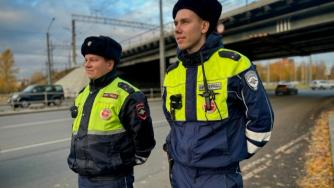 автоинспекторы на дороге