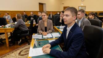 Первое заседание молодежного парламента РК