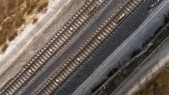 Железнодорожные пути, вид сверху