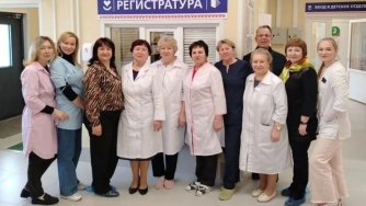 врачи