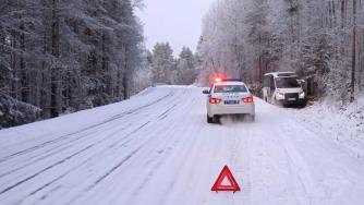 попавший в ДТП автобус