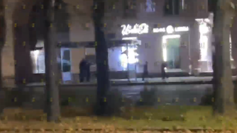 остановка вандалы