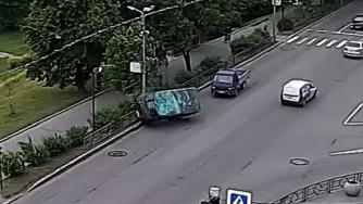 Перевернувшийся автомобиль