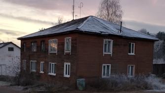 дом в Эссойле с протекающей крышей