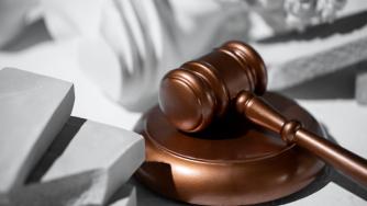 правосудие молоток судьи