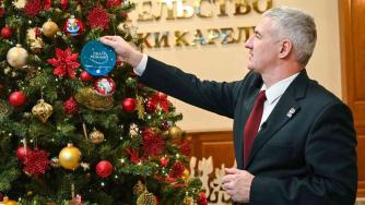 Глава на елке желаний
