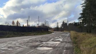 Грунтовая дорога в поселке Кааламо