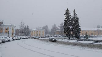 весенний снег