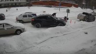 повредили шлагбаум