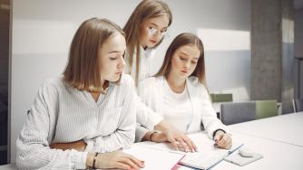 девушки_студентки