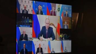 Телемост с Путиным