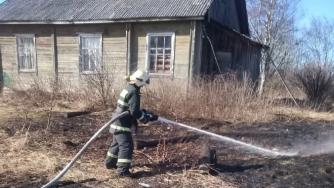 возгорание мусора в Ведлозере потушили пожарные