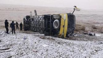Перевернувшийся автобус