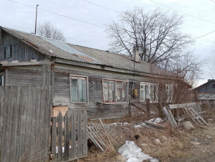 аварийный дом на ул. Горького в Пряже