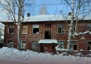 Ветхий аварийный дом в Петрозаводске.