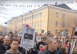 колонна Бессмертный полк