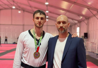 Владислав Ларин