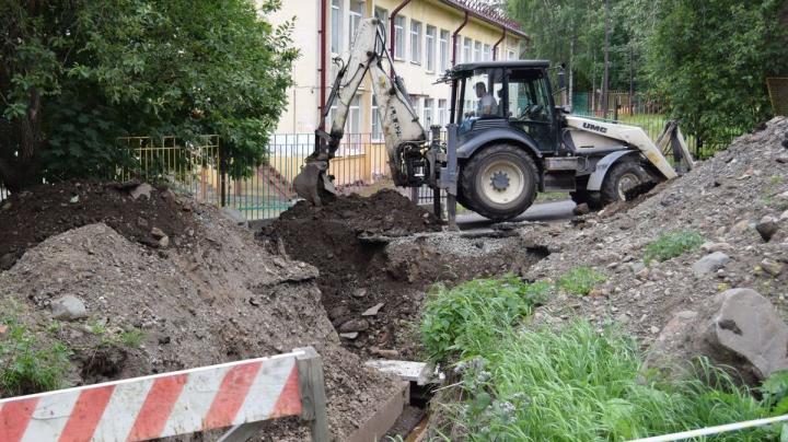 земляные работы на ул.Кузьмина