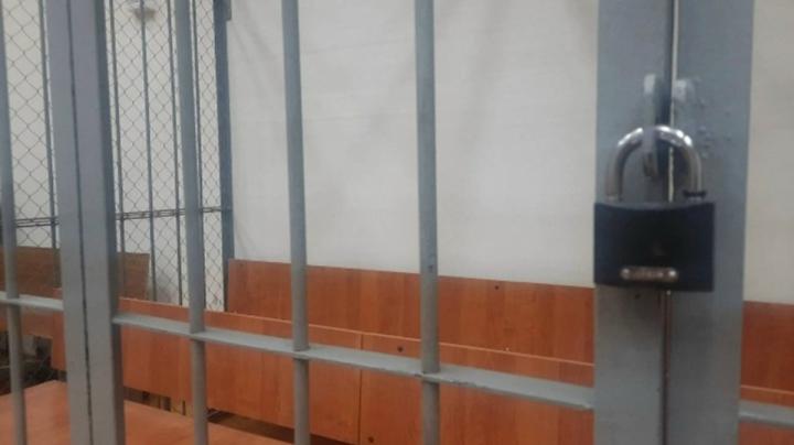 Камера в зале суда