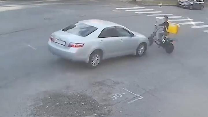 ДТП с курьером