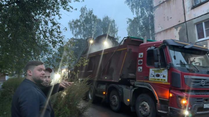 Депутат Петросовета Максим Трувалев