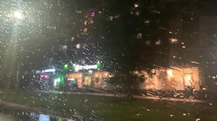 дождливый вечер в городе